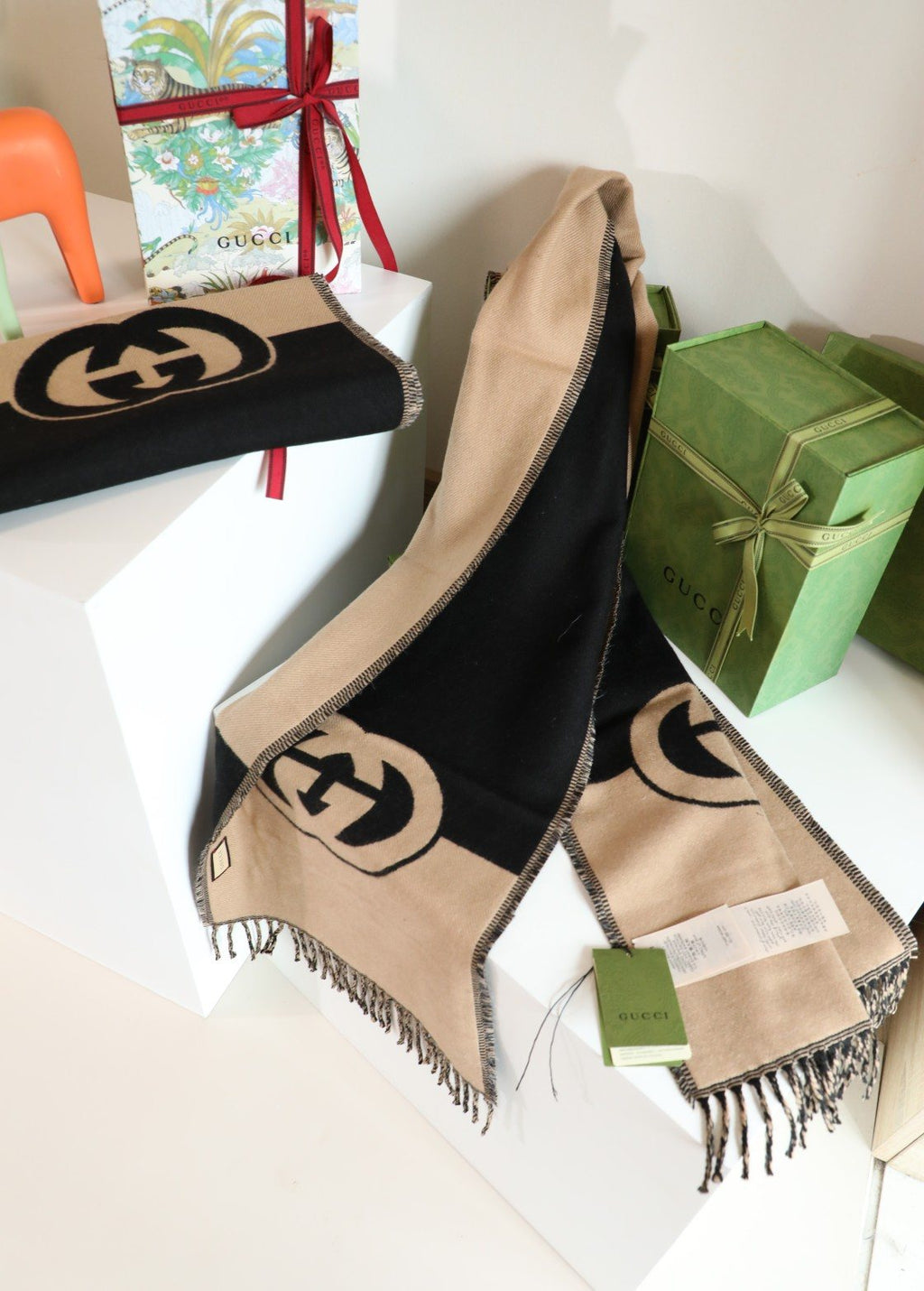 Gucci Black & Camel Beige Fringed Scarf