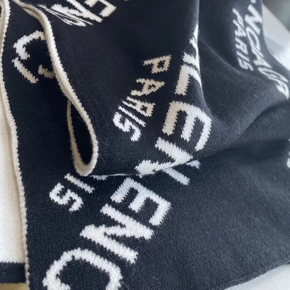 Balenciaga Black & White Knitted Scarf
