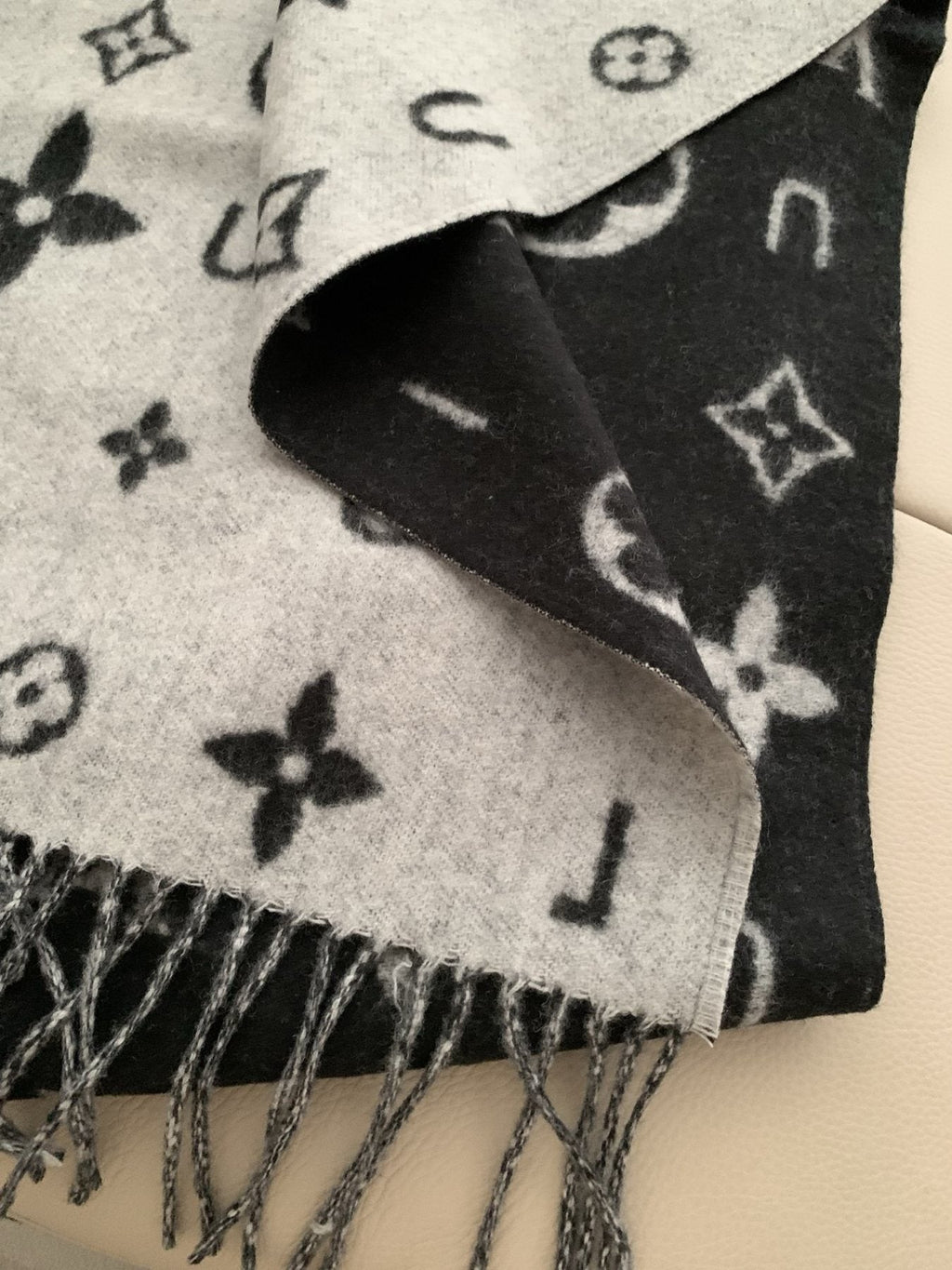 Louis Vuitton Black & Gray Reversible Scarf