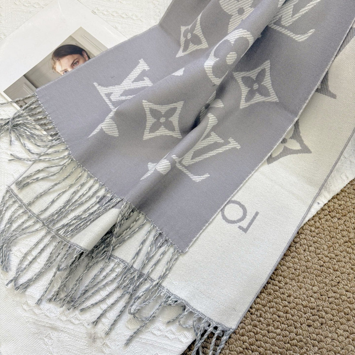 Louis Vuitton Beige & White Fringed Scarf