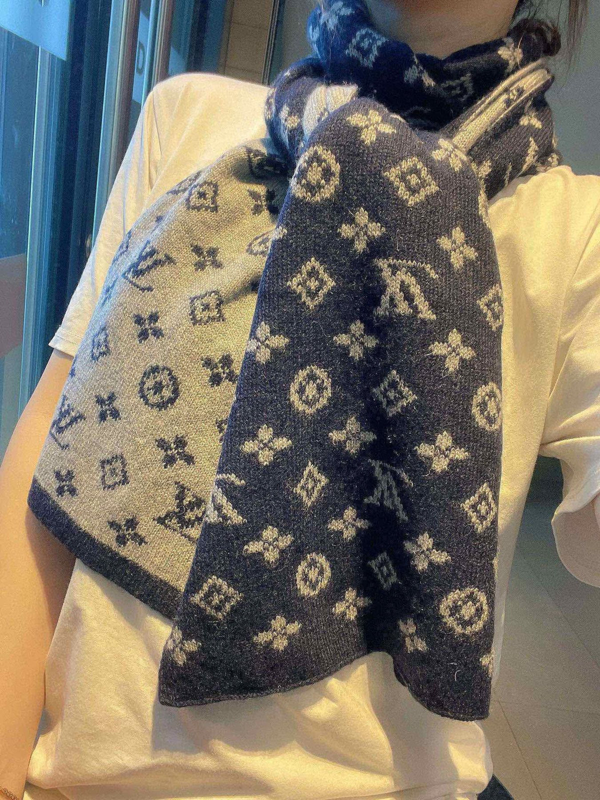Louis Vuitton Navy and Gray Reversible Cashmere Scarf