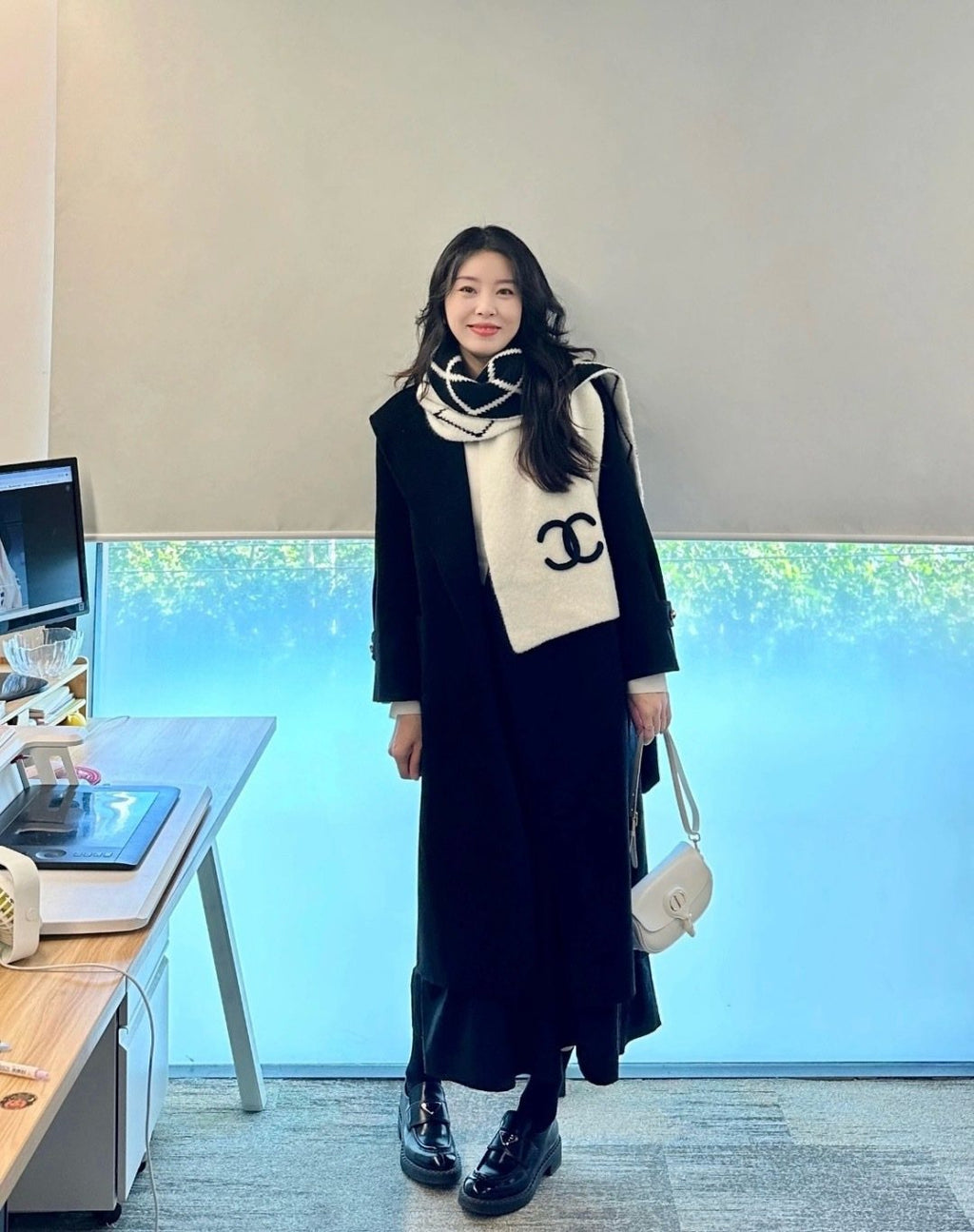 Chanel Ivory & Black Knit Scarf