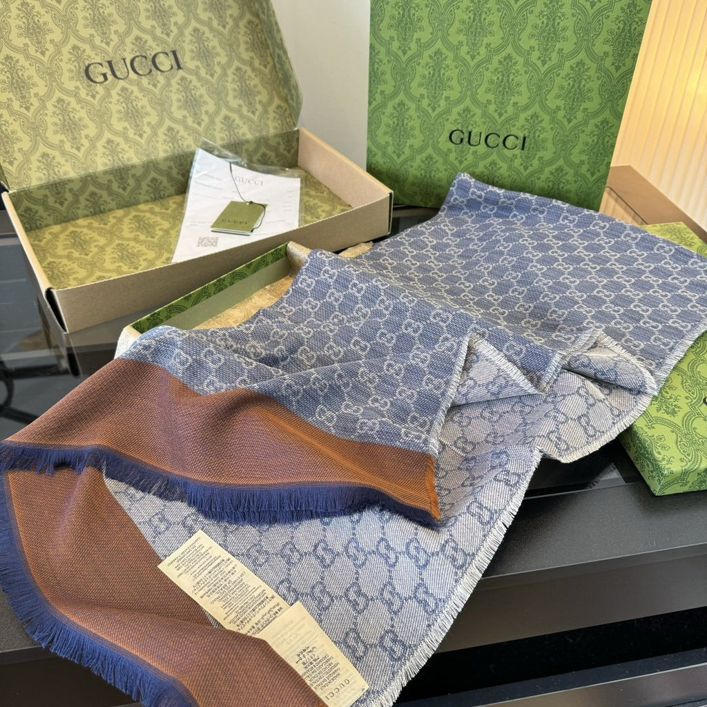 Gucci Blue-Gray Fringed Pattern Scarf