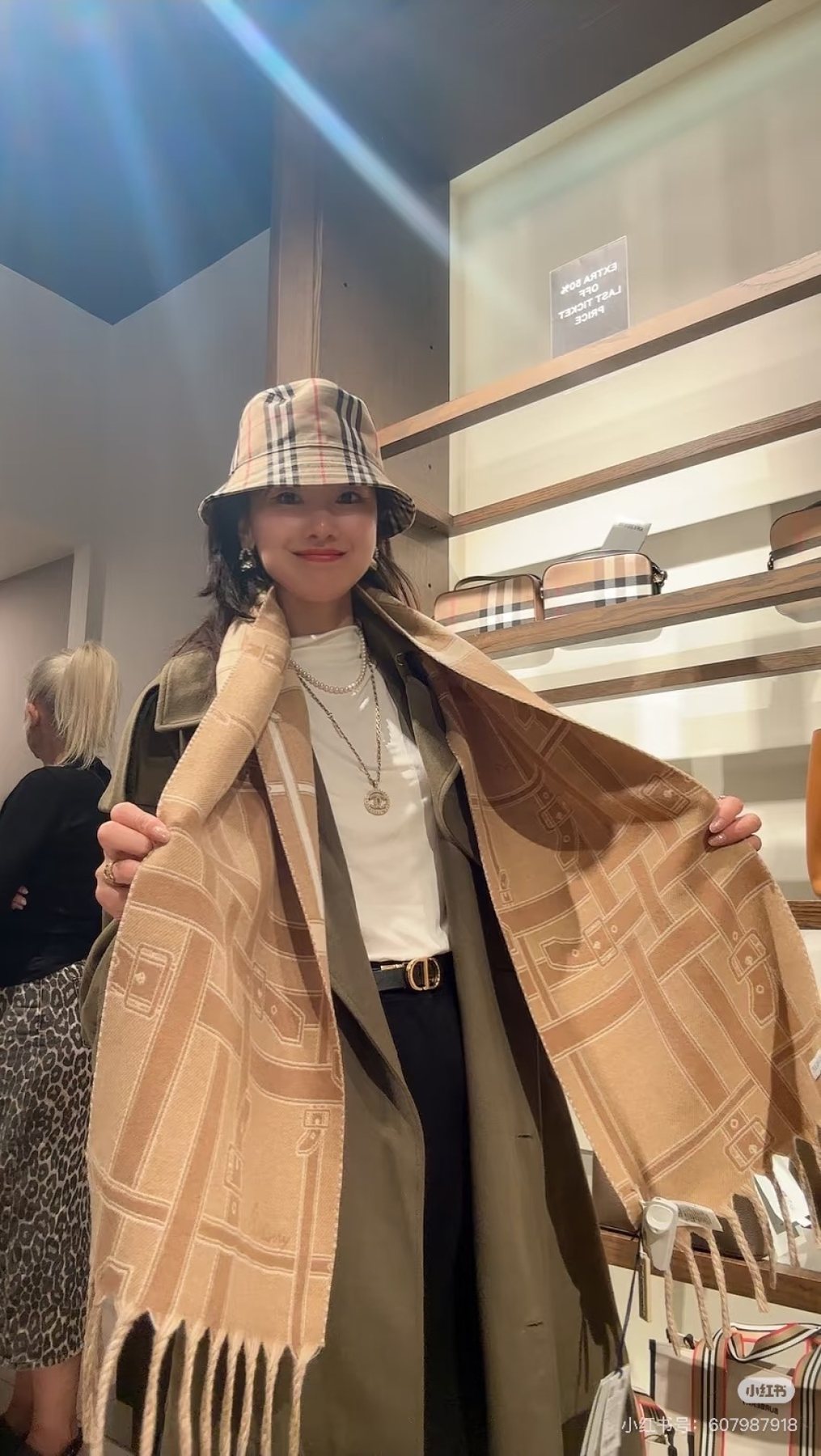 Burberry Geometric Fringed Scarf