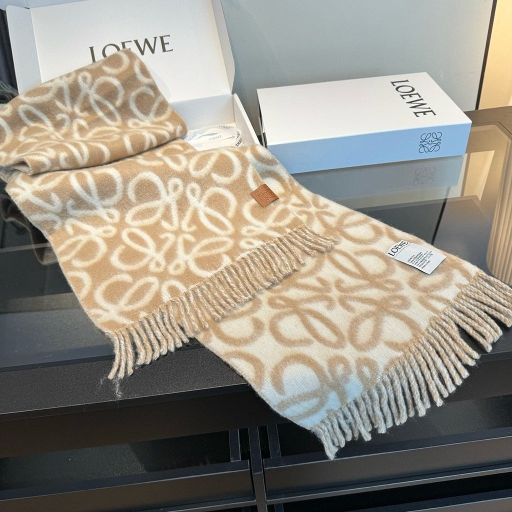 Loewe Loop Motif Fringed Scarf