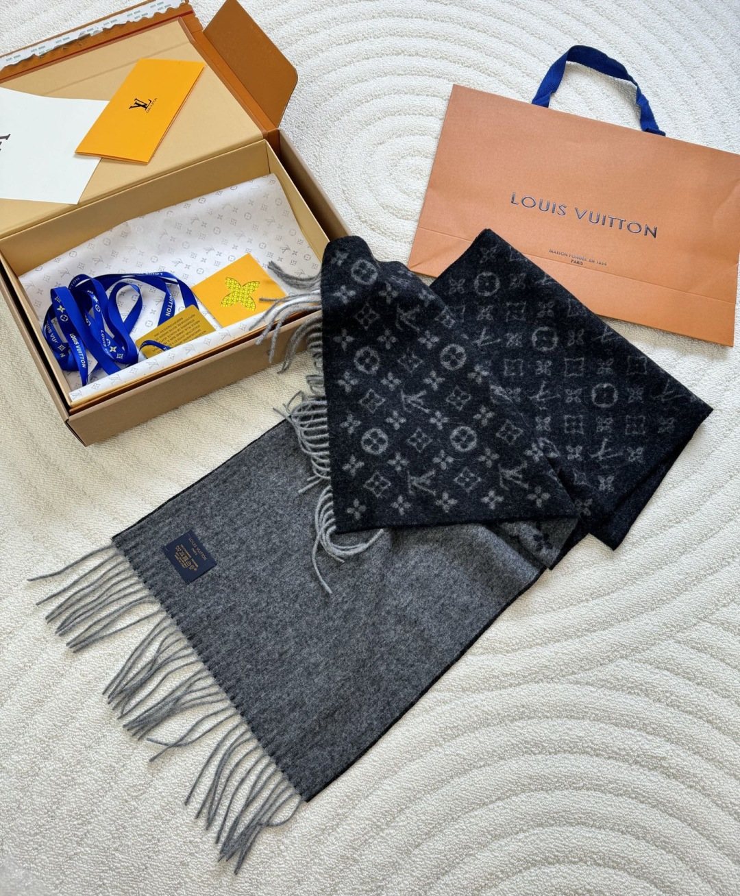 Louis Vuitton Two-Tone Reversible Monogram Scarf - 30 x 180 cm