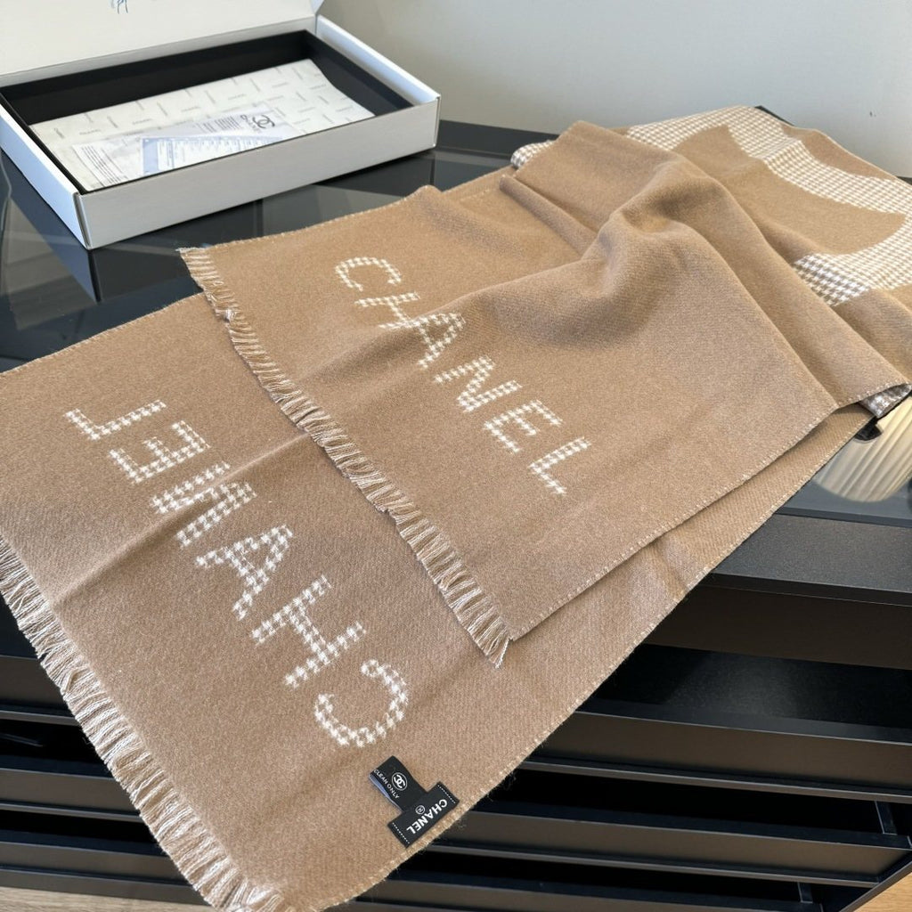 Chanel Houndstooth Fringed Scarf