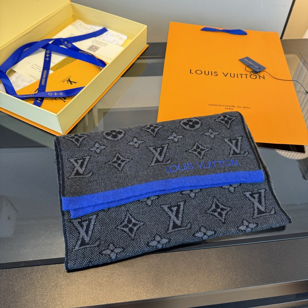 Louis Vuitton Gray Knit Scarf with Contrast Trim
