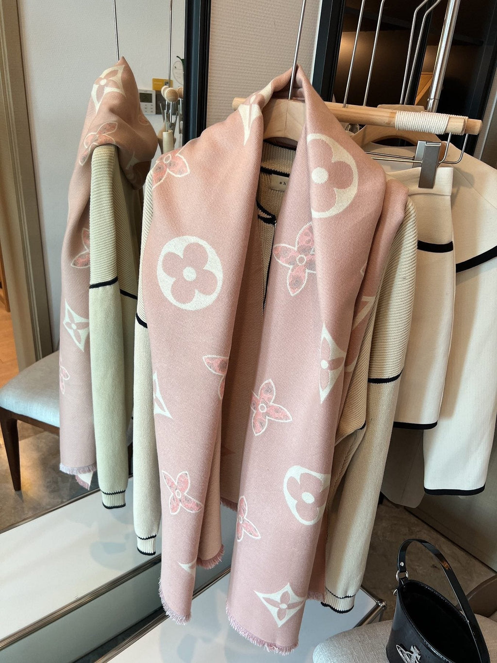 Louis Vuitton Cashmere-Blend Floral Monogram Scarf