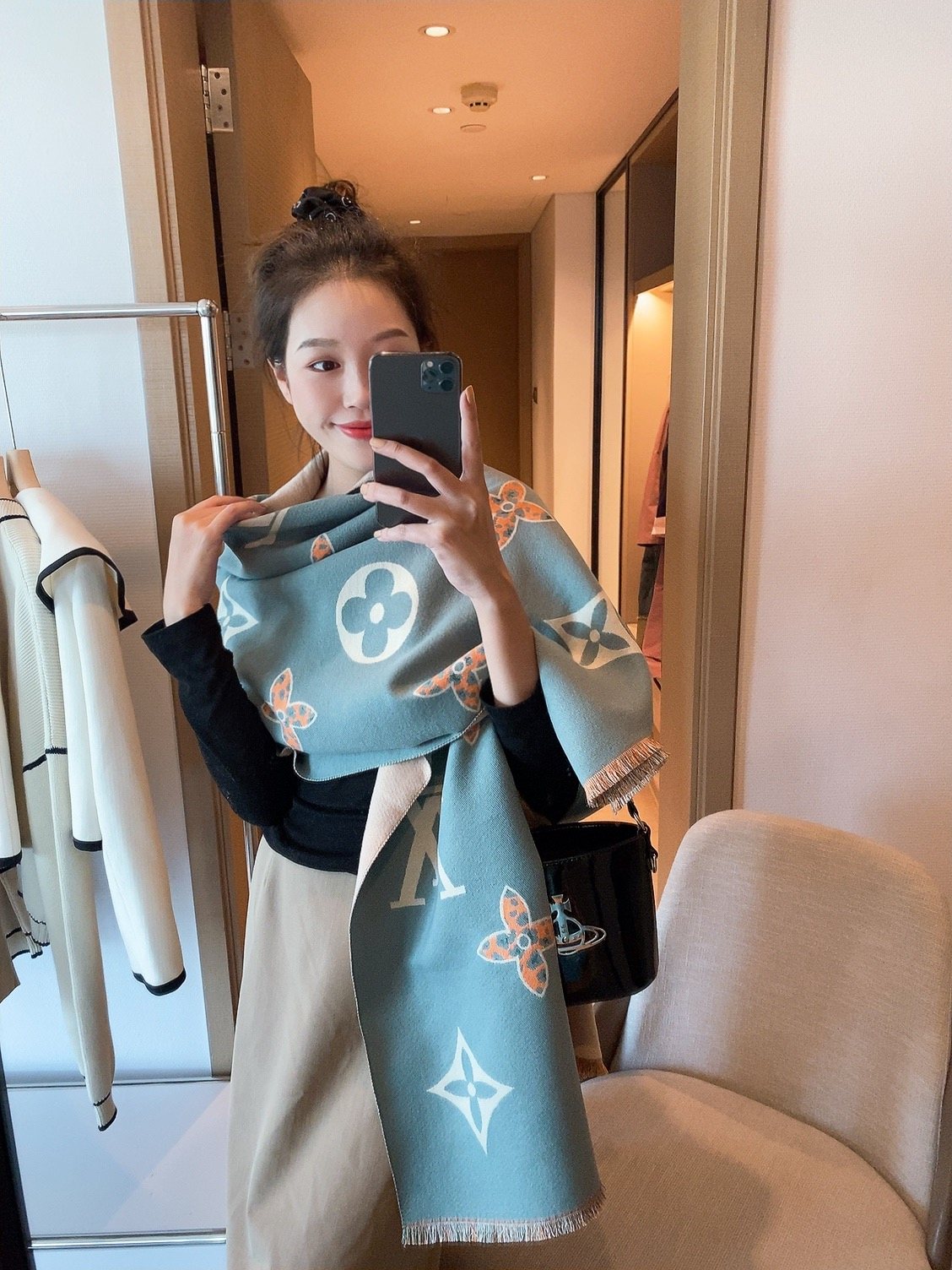 Louis Vuitton Cashmere-Blend Floral Monogram Scarf