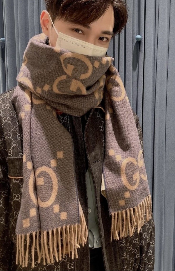 Gucci Fringed Interlocking Motif Scarf