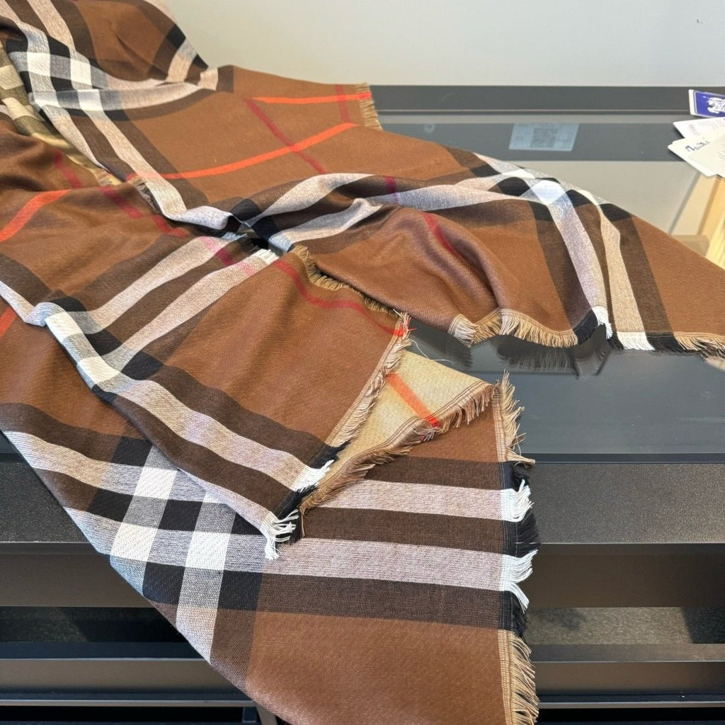Burberry Bold Check Fringed Scarf - 110 x 200 cm