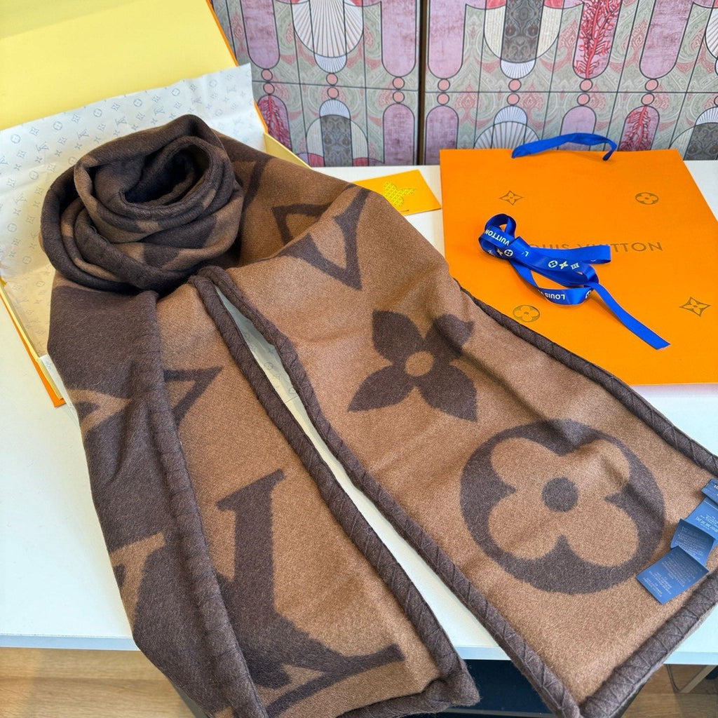 Louis Vuitton Oversized Monogram Fashion Scarf