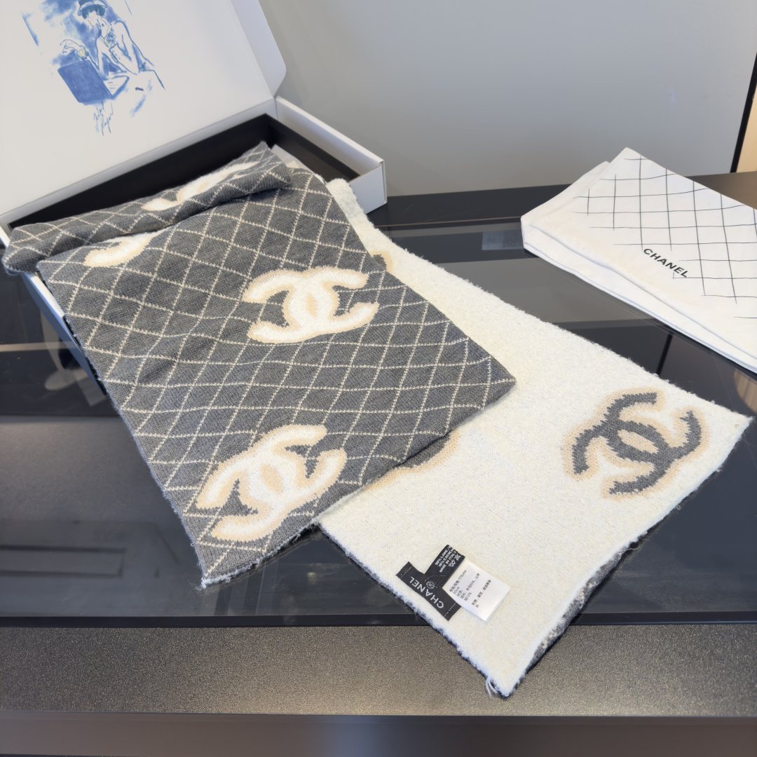Chanel Grid Pattern Knit Scarf